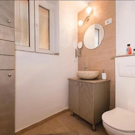 Rhea Loft Old Town Апартаменти *