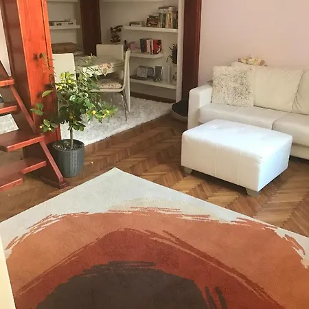 Апартаменти Rhea Loft Old Town