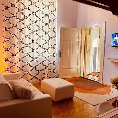 Апартаменти Rhea Loft Old Town *